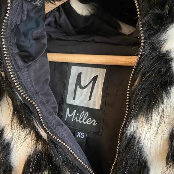 Hooded Fur Jacket - Picture 11 of 12